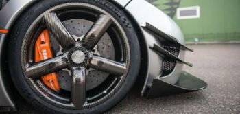 Carbon-fibre-aluminium hybrid wheels