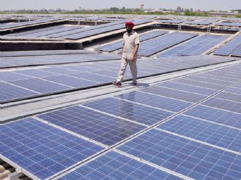 Indian solar power costs in free-fall