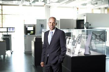 Adrian Keppler as EOS GmbH CEO