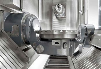 Large five-axis horizontal machining centre