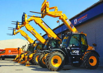 JCB set for record high in 2017