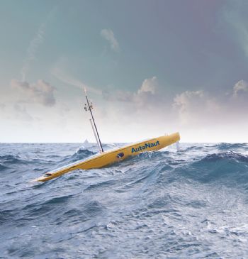 Autonomous ocean monitoring boat 