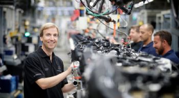 Mercedes-Benz  factory to run on ‘green energy’