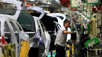 UK car manufacturing falls in September