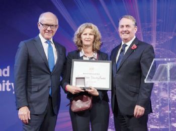 SSTL wins award for international trade