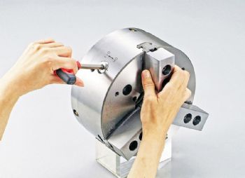 Quick-change chucks save time and money