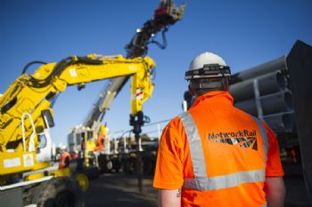 Britain’s railways slashing red tape