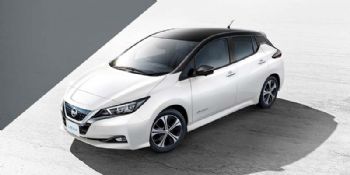 Nissan Leaf —  first electric car  to pass 400,000