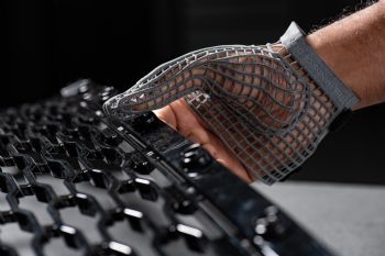 JLR works on 3-D printed glove