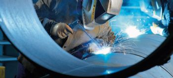 Downturn in UK manufacturing continues