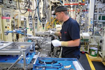 Automotive firms want to stay in EU