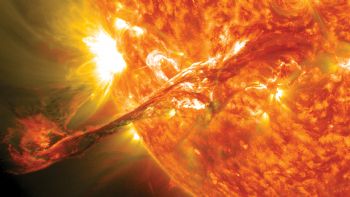 Miniature satellite measures solar flares