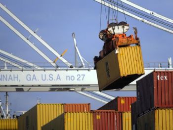 US trade deficit rises due to surge in imports