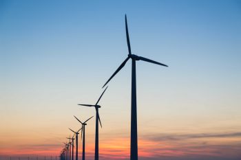 Wind turbine industry breaks records