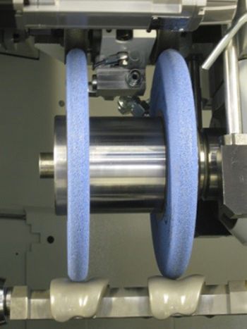 Supplying a niche market at MACH