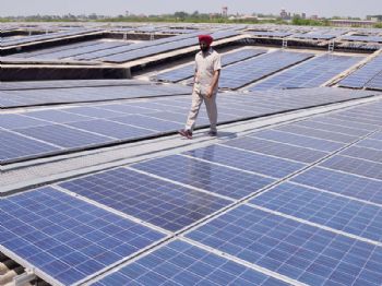 Indian solar power costs in free-fall