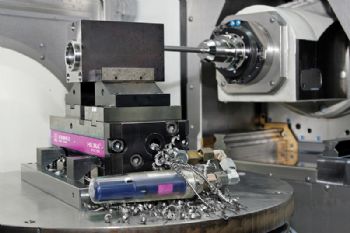 5-axis clamping that supports Industry 4.0