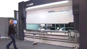 Flexible automated press brakes