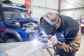 Mixed fortunes for UK’s smaller manufacturers