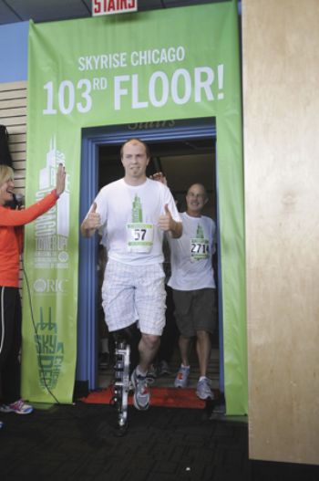 Amputee climbs Willis Tower with bionic leg