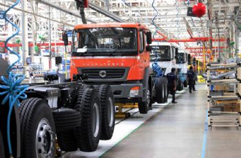 New heavy-truck market declines in first quarter