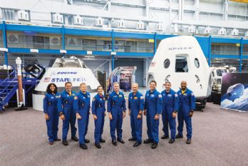 NASA assigns astronauts for commercial spacecraft