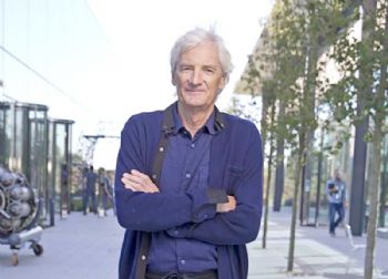 Dyson chooses Singapore over Britain to build car