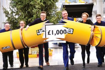 Record-equalling Christmas bonus for JCB