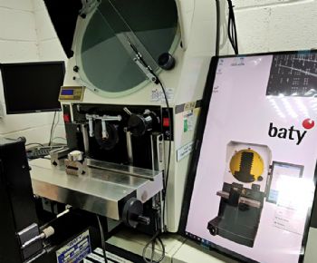 Retrofitted profile projector ensures quality