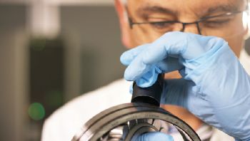 SKF determines the working life of hybrid bearings