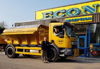 ‘Golden gritter’ touring the UK