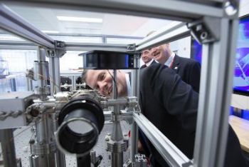 Laser specialist opens quantum research facility