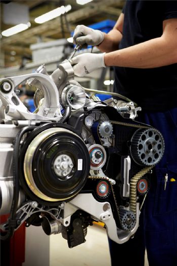 Volvo and Geely ‘intend to merge’ engine ops