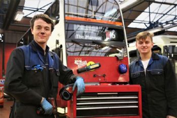 Lothian Buses to recruit 10 apprentices