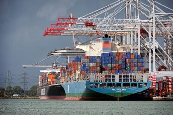 UKEF expands export protection for UK firms