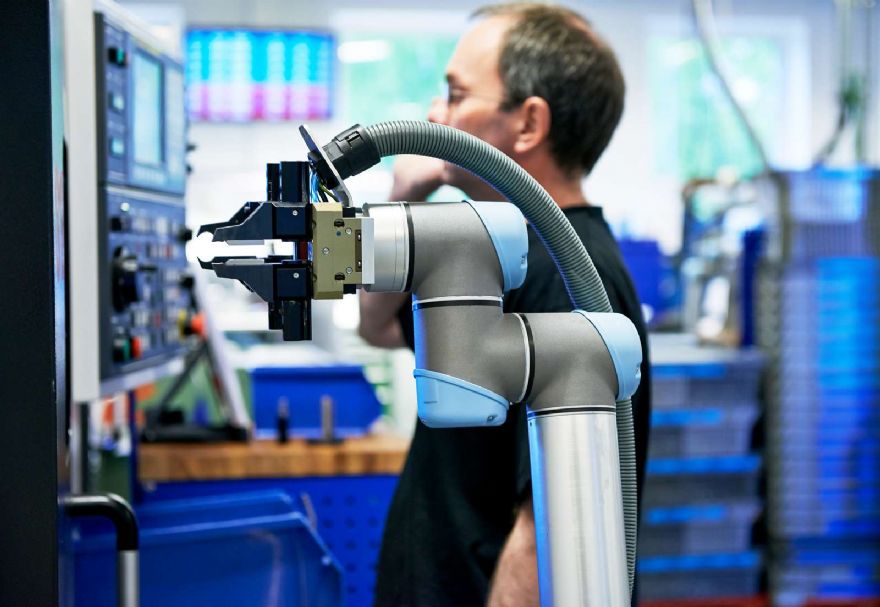 Cobots could streamline Covid-19 testing