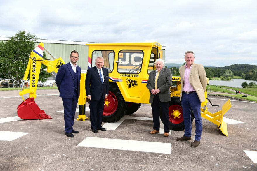 JCB restores vintage backhoe loader