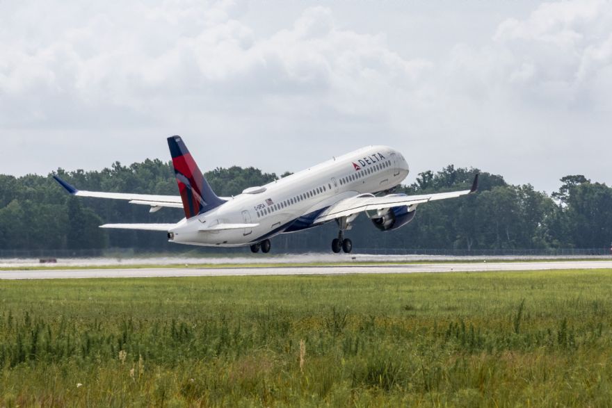 Airbus delivers first US-assembled A220-300