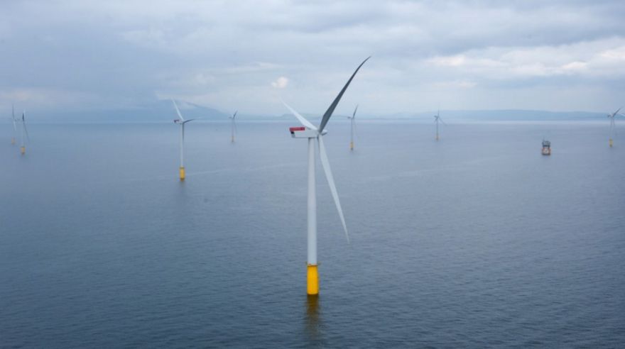 UK retains top spot for offshore wind projects