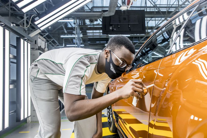 Bentley Motors to welcome biggest-ever intake of trainees in 2021