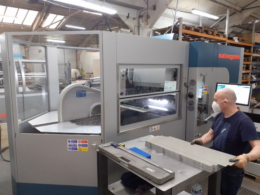 Efficient bending  machines from Italy