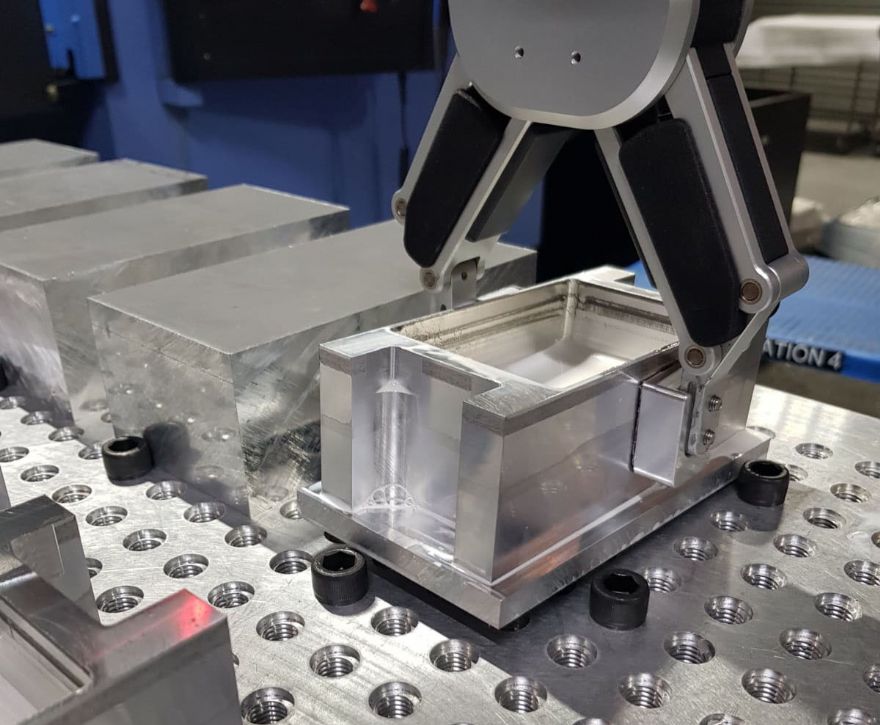 Precision sub-contractor boosts productivity with its first cobot