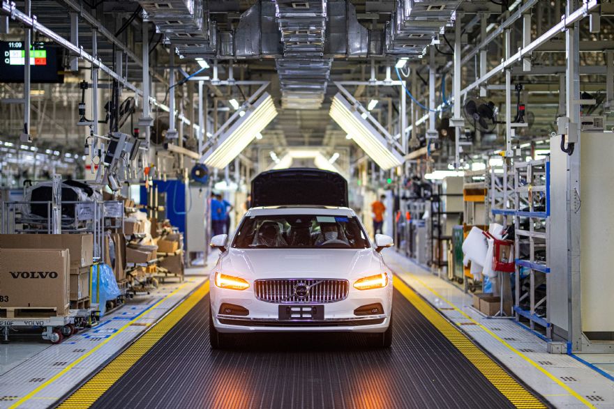 Volvo Cars’ global sales up by 43% in May