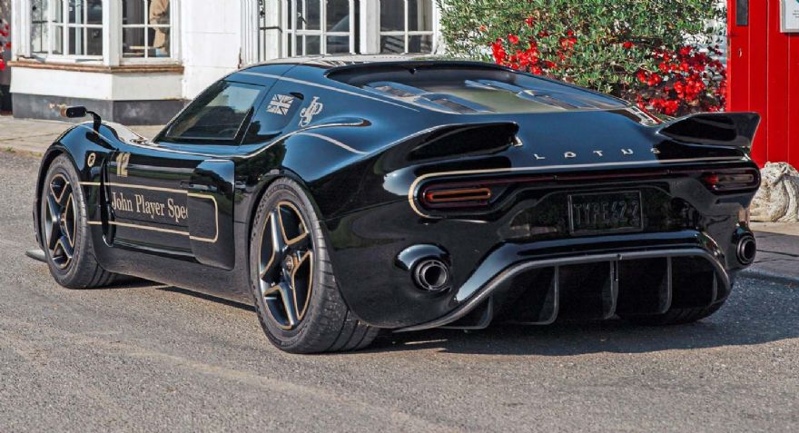 Radford debuts ultra-exclusive JPS Lotus Type 62-2
