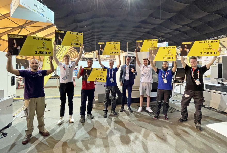 Horn supports participants at EuroSkills 2021