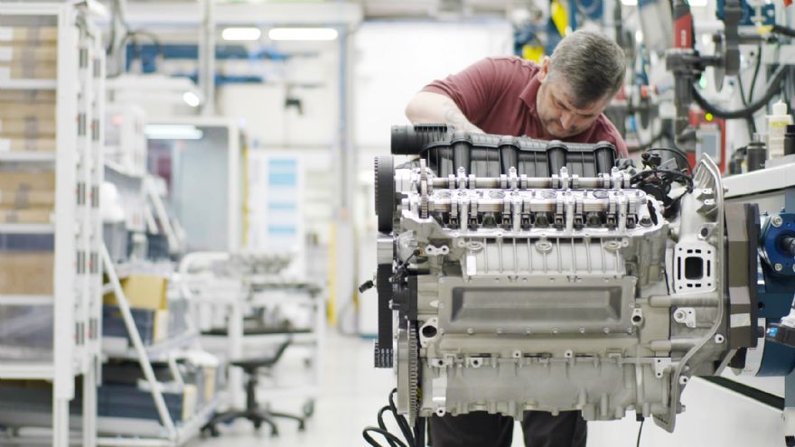 Cox Marine looking for build technicians to meet production demands
