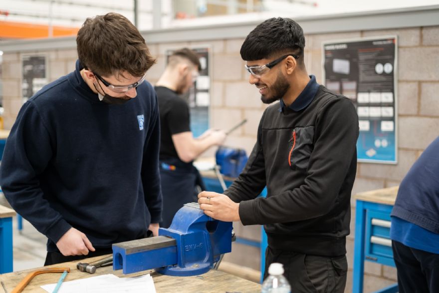 Make UK to roll out online apprenticeship programme 