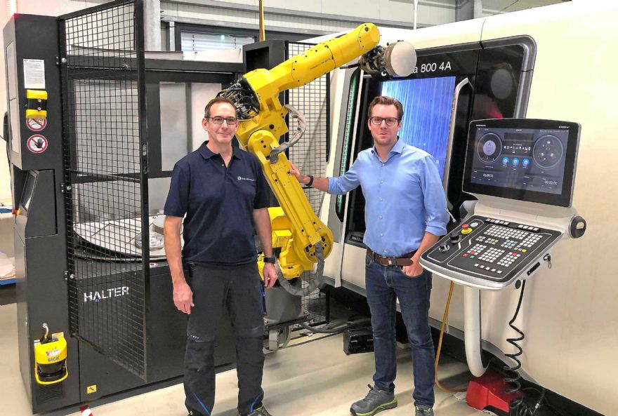 Automation raises lathe’s productivity by 25%