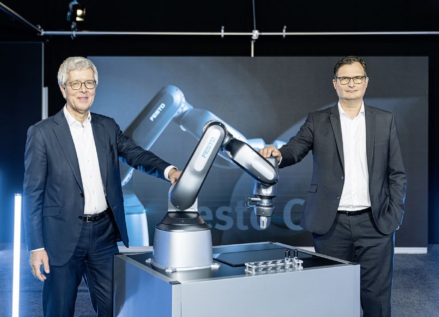 Festo introduces ‘the world’s first pneumatic cobot’