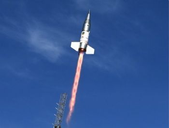 X-Bow-Systems-successfully-launches-‘Bolt-rocket-